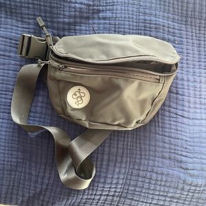 Baboon to the moon Fannypack gray